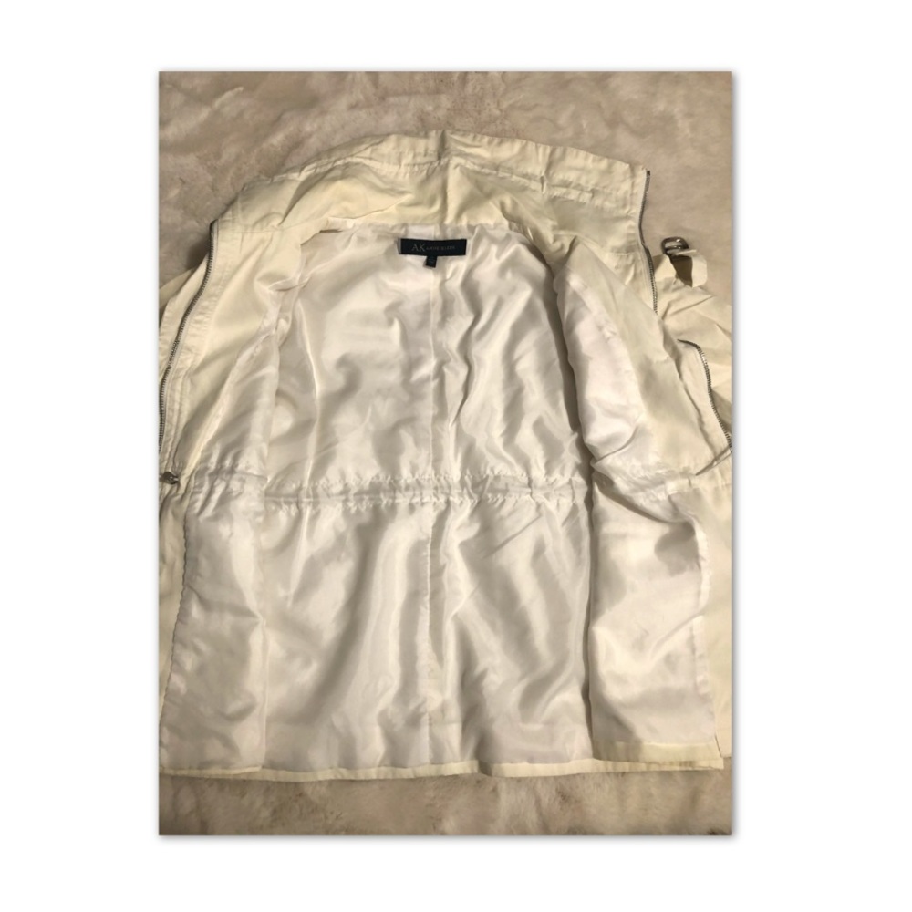 White Jacket - Picture 2 of 3
